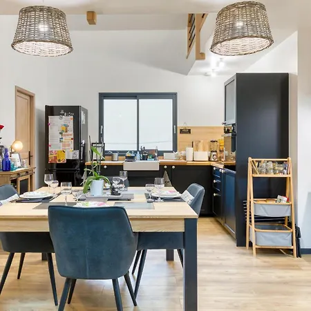 Amazing Home In Venon With Wifi * Venon (Eure)