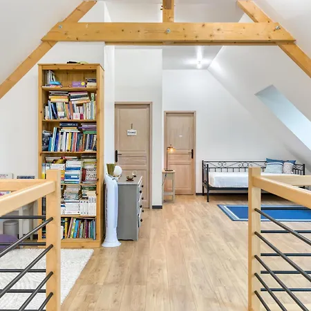 Amazing Home In Venon With Wifi Hébergement de vacances *